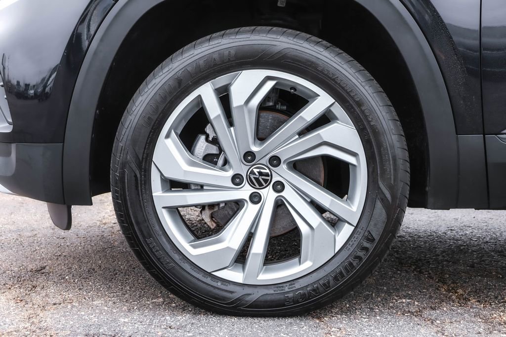 Used 2023 Volkswagen Atlas SE w/ Panoramic Sunroof Package image 18