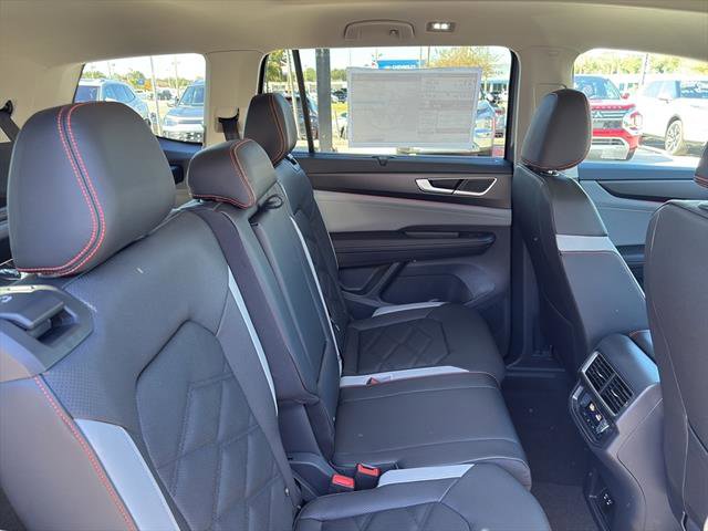 New 2026 Volkswagen Atlas Peak Edition image 10