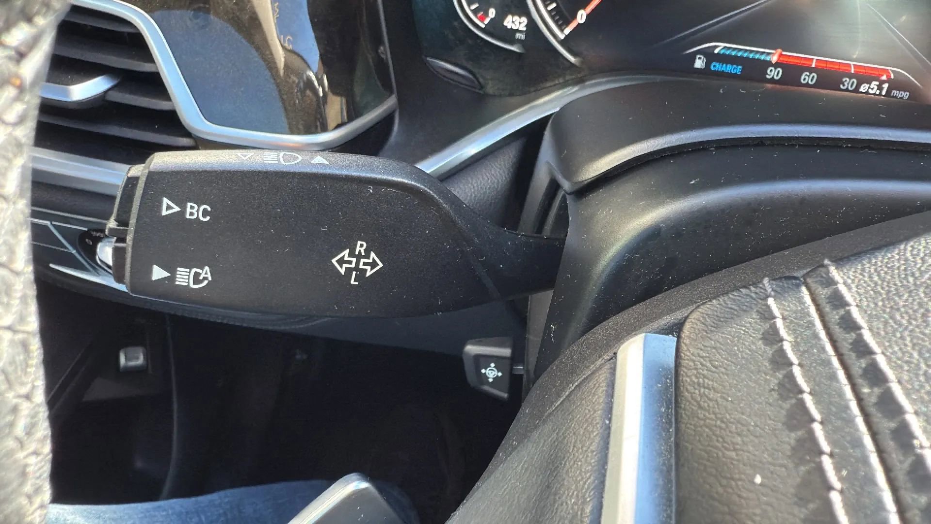 Used 2016 BMW 740i image 11