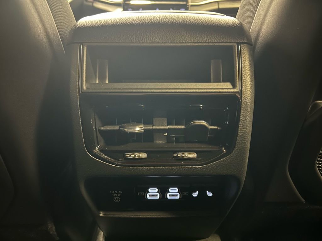 New 2025 Jeep Grand Cherokee Limited w/ Black Appearance Package image 20