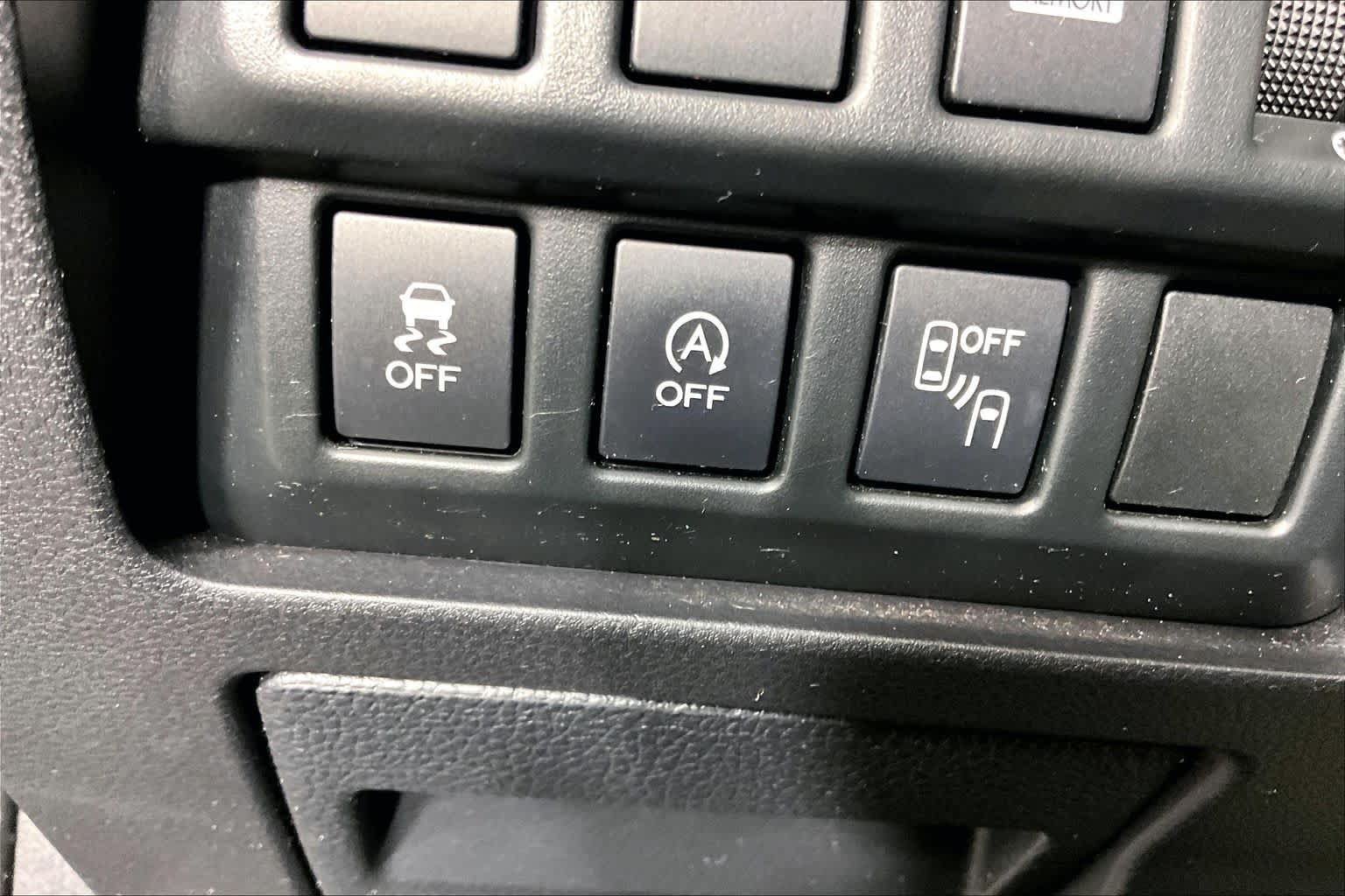 Used 2019 Subaru Forester Limited w/ Popular Package #3 AWD/4WD image 32