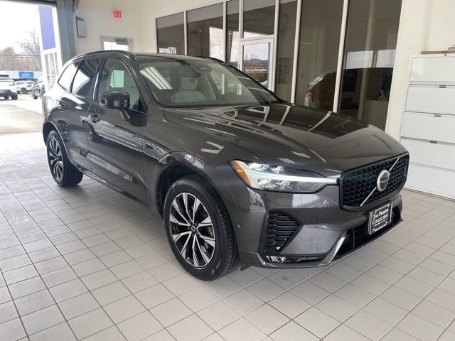 Certified 2023 Volvo XC60 B5 Plus image 5