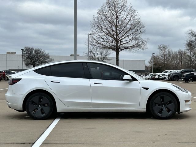 Used 2023 Tesla Model 3 Standard Range image 3