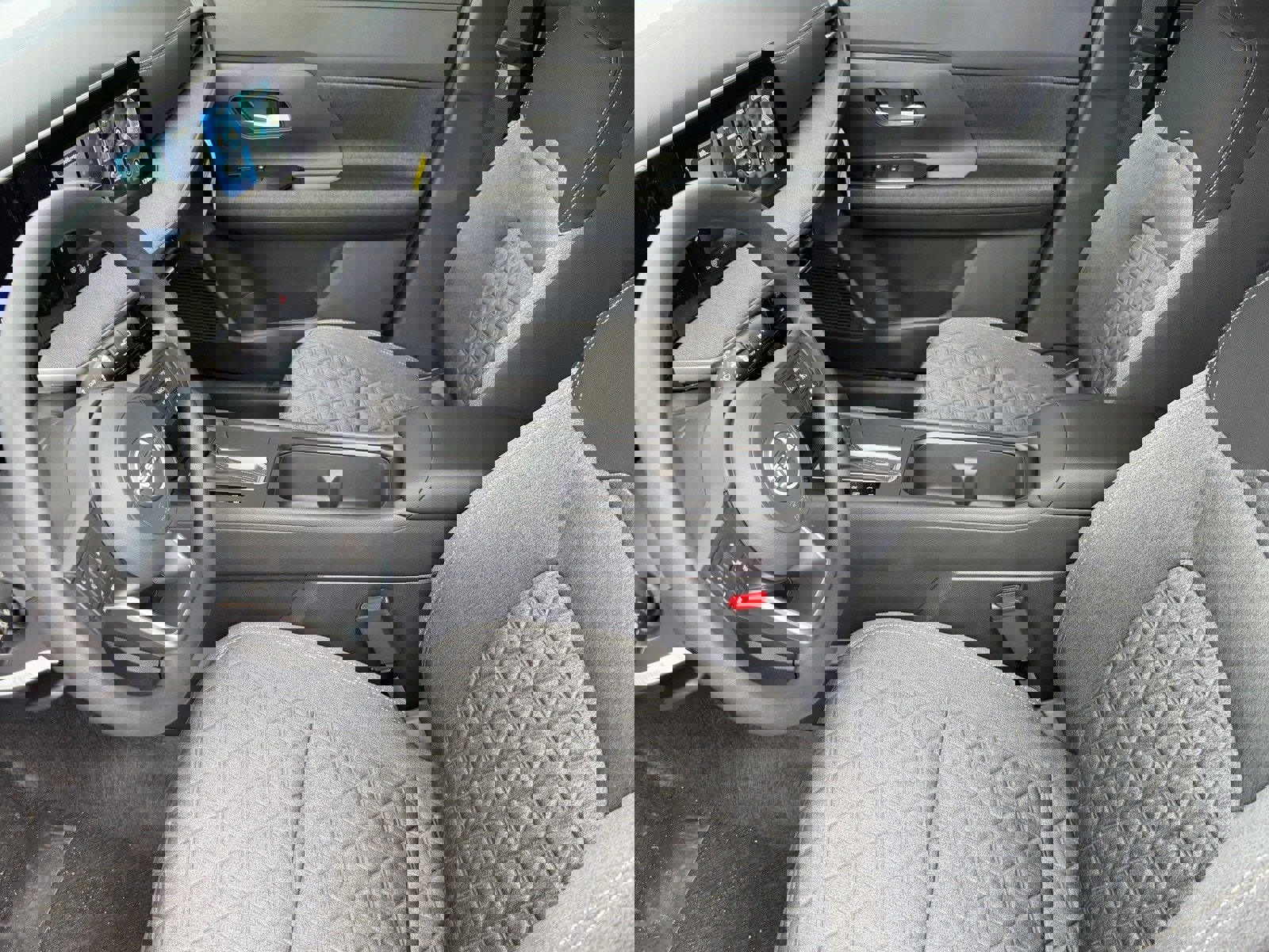 New 2026 Nissan Kicks SV image 19