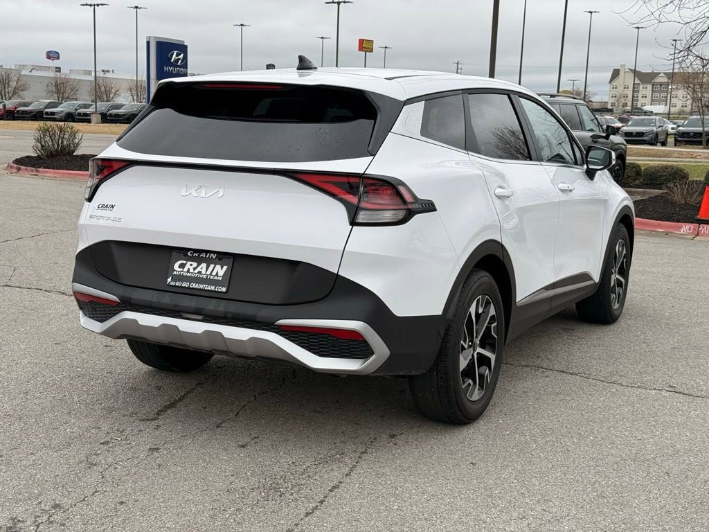 Used 2025 Kia Sportage EX image 7