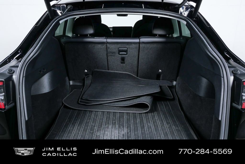 Used 2022 Tesla Model Y Long Range image 11