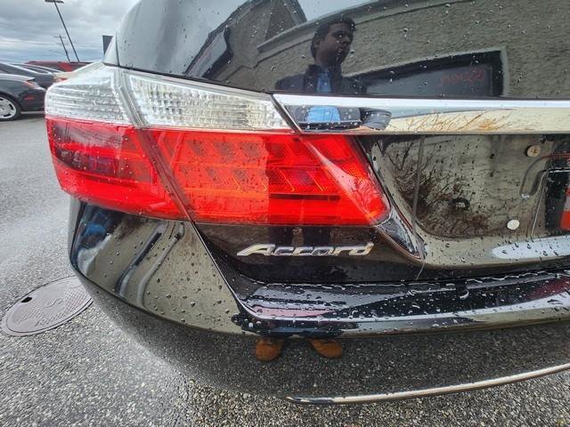 Used 2015 Honda Accord EX-L image 22