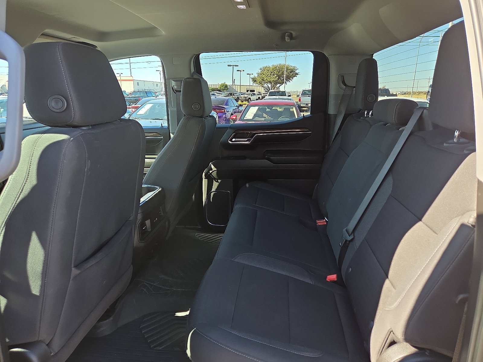 Used 2024 Chevrolet Silverado 1500 LT Trail Boss w/ Protection Package image 9