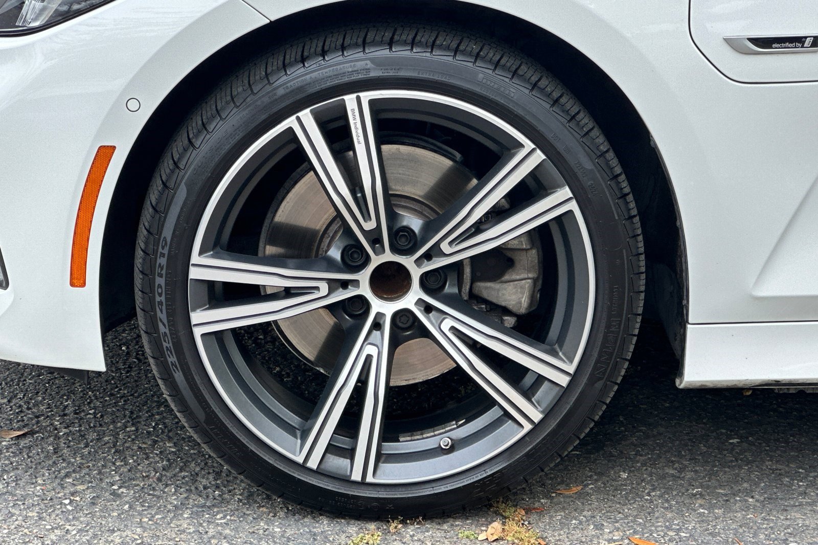 Certified 2023 BMW 330e w/ Premium Package image 37