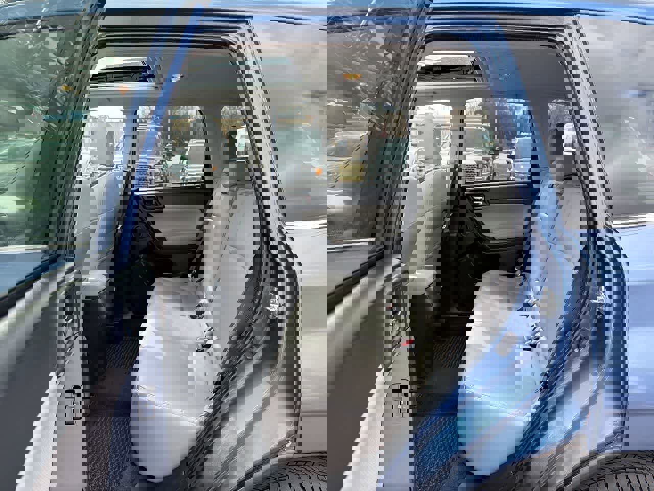 Used 2016 Subaru Forester 2.5i Touring w/ Eyesight & Navigation System image 25