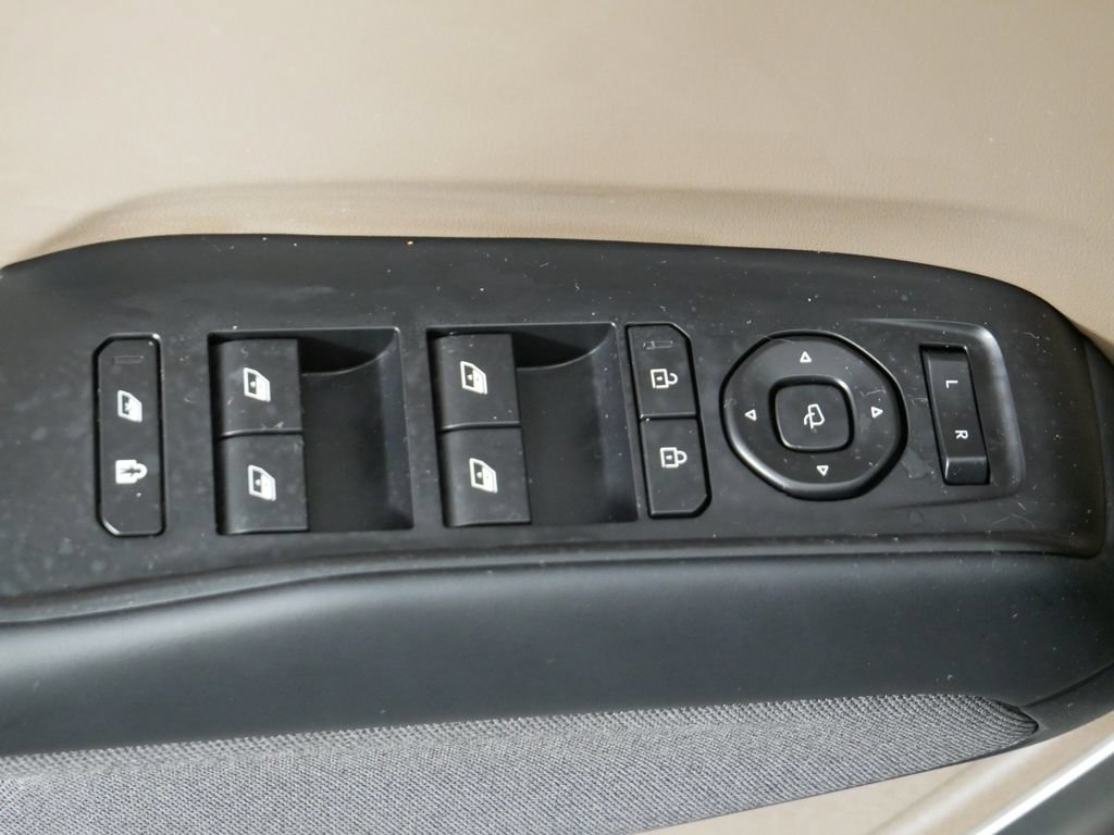 Used 2024 Kia EV9 Land AWD/4WD image 24