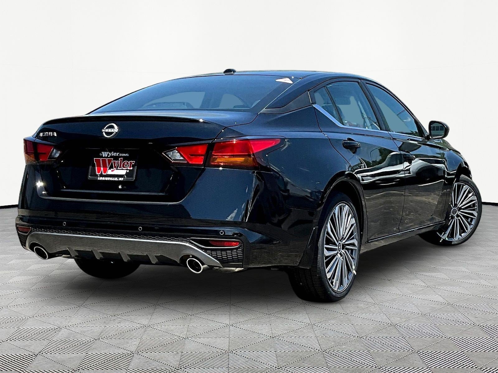 New 2026 Nissan Altima 2.5 SV w/ SV Premium Package FWD image 7