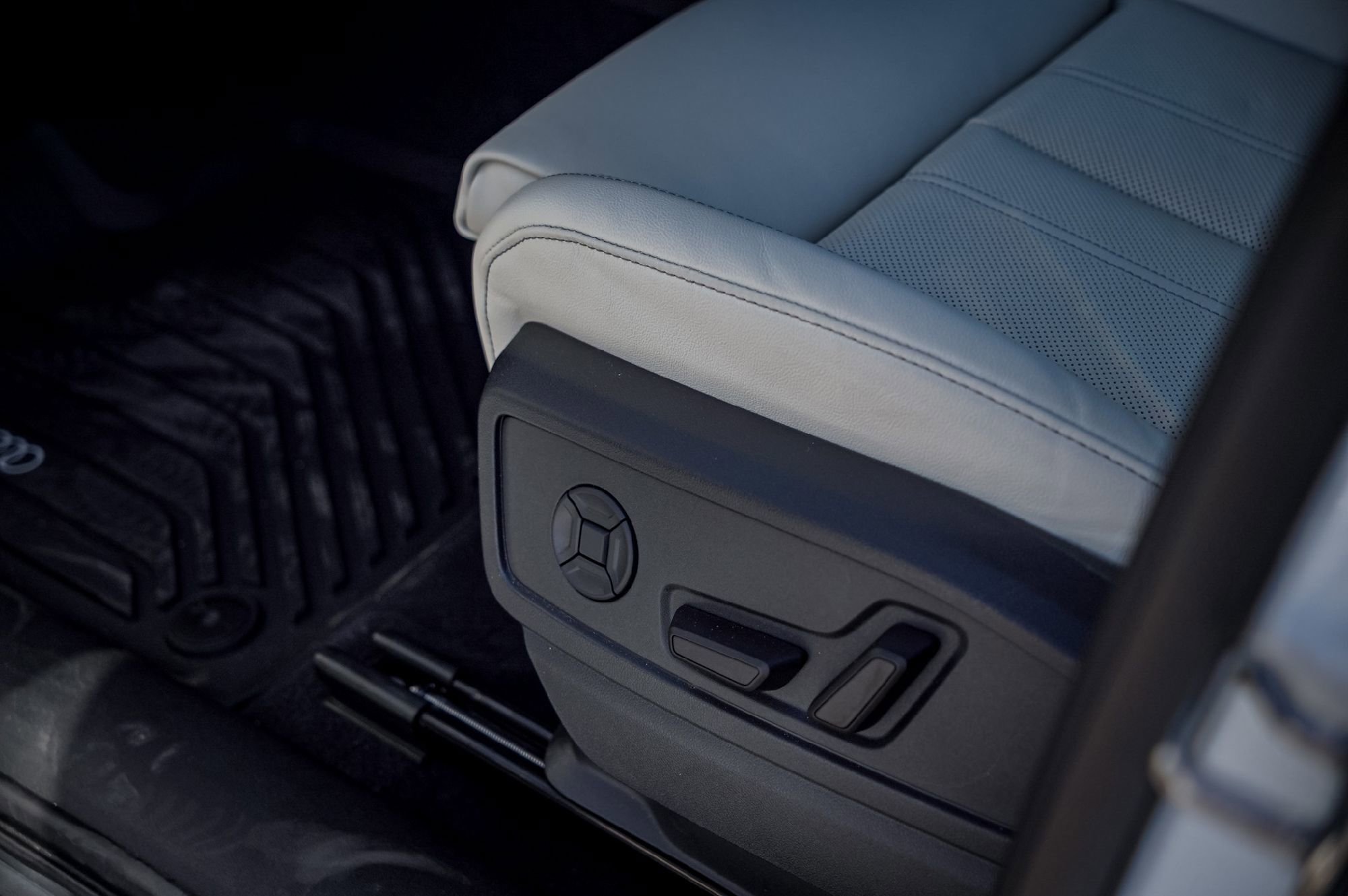 New 2025 Audi Q5 Premium Plus image 21