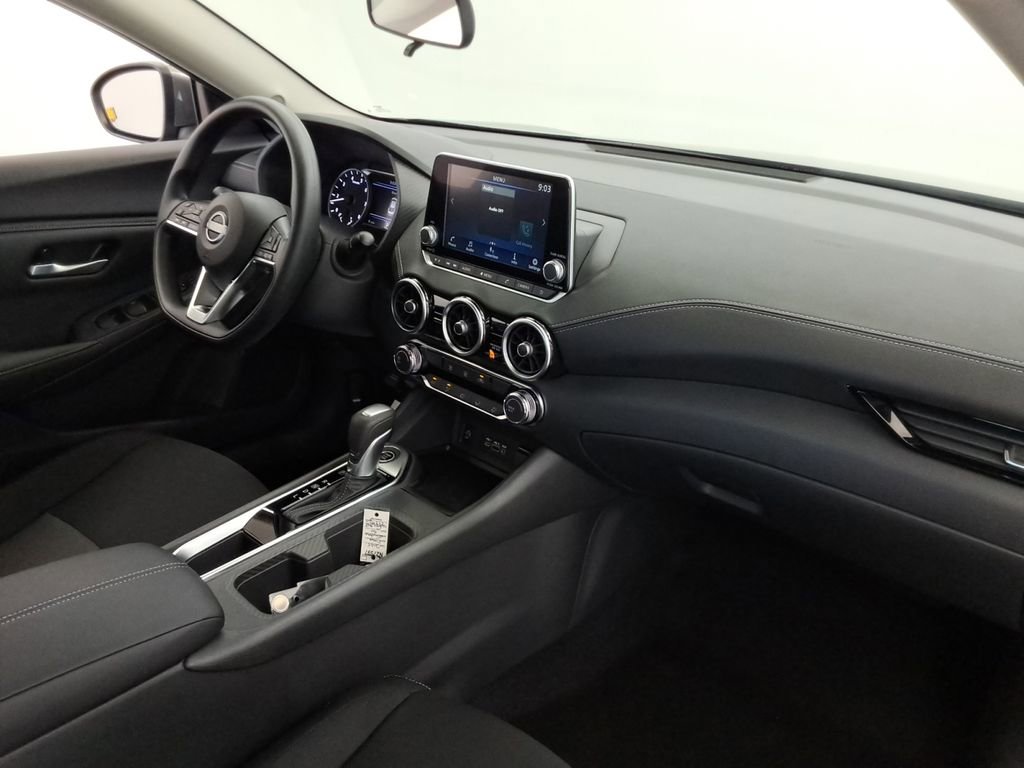 Used 2025 Nissan Sentra SV image 21