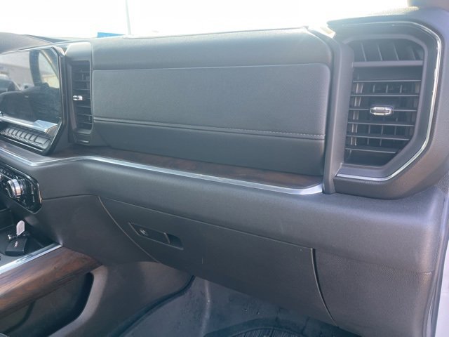 Used 2025 GMC Sierra 1500 SLT w/ SLT Premium Plus Package image 57