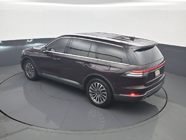 Used 2023 Lincoln Aviator AWD w/ Premium Package image 20