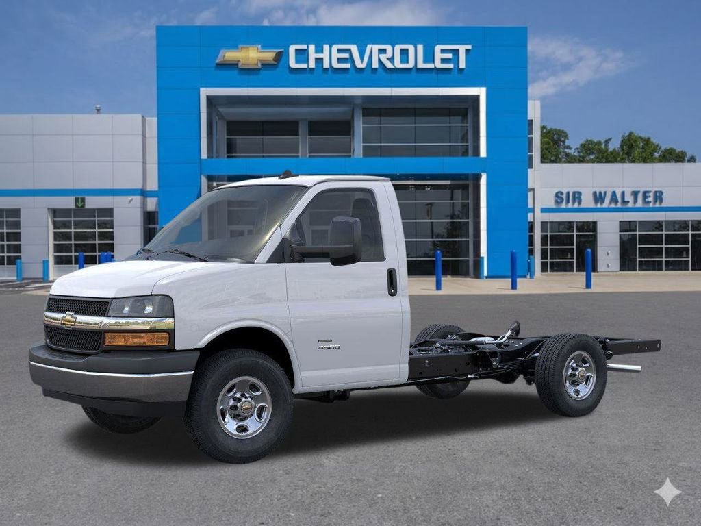 New 2025 Chevrolet Express 3500 w/ Power Convenience Package image 3