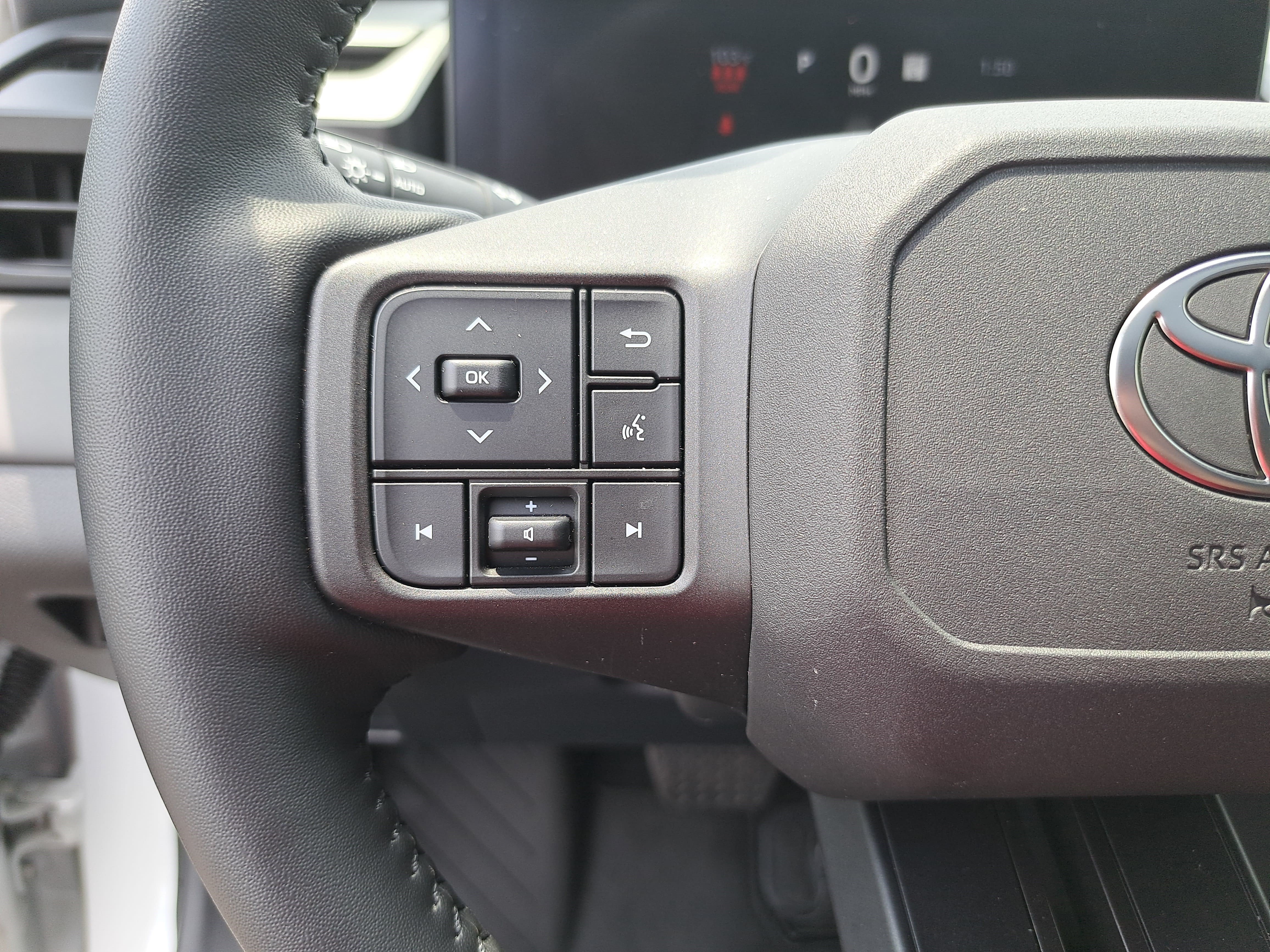 Used 2026 Toyota RAV4 XSE w/ Weather Package AWD/4WD image 17
