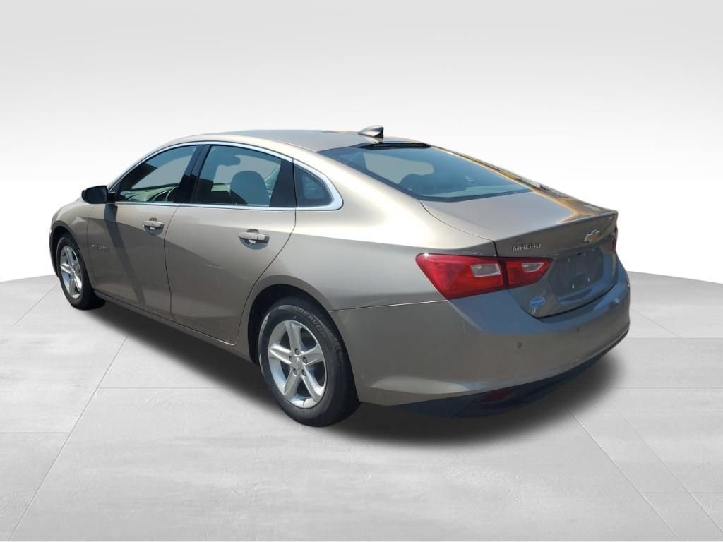Used 2022 Chevrolet Malibu LS FWD image 3