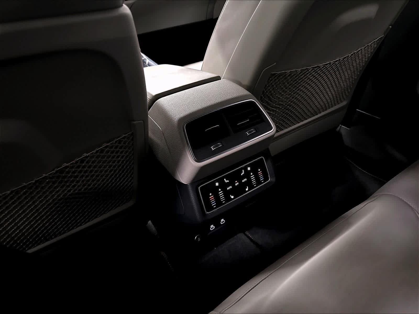 Certified 2024 Audi Q8 e-tron Prestige AWD/4WD image 35