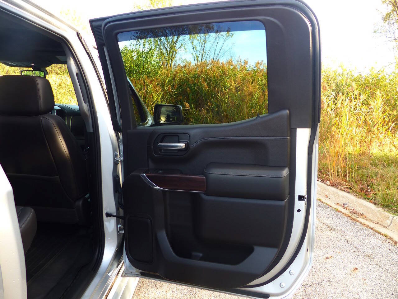 Used 2020 GMC Sierra 1500 SLT AWD/4WD image 41
