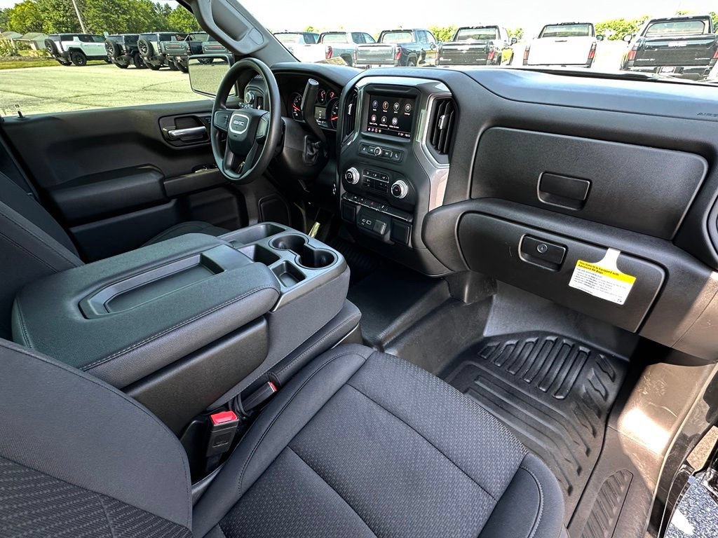 Used 2024 GMC Sierra 1500 Pro AWD/4WD image 14