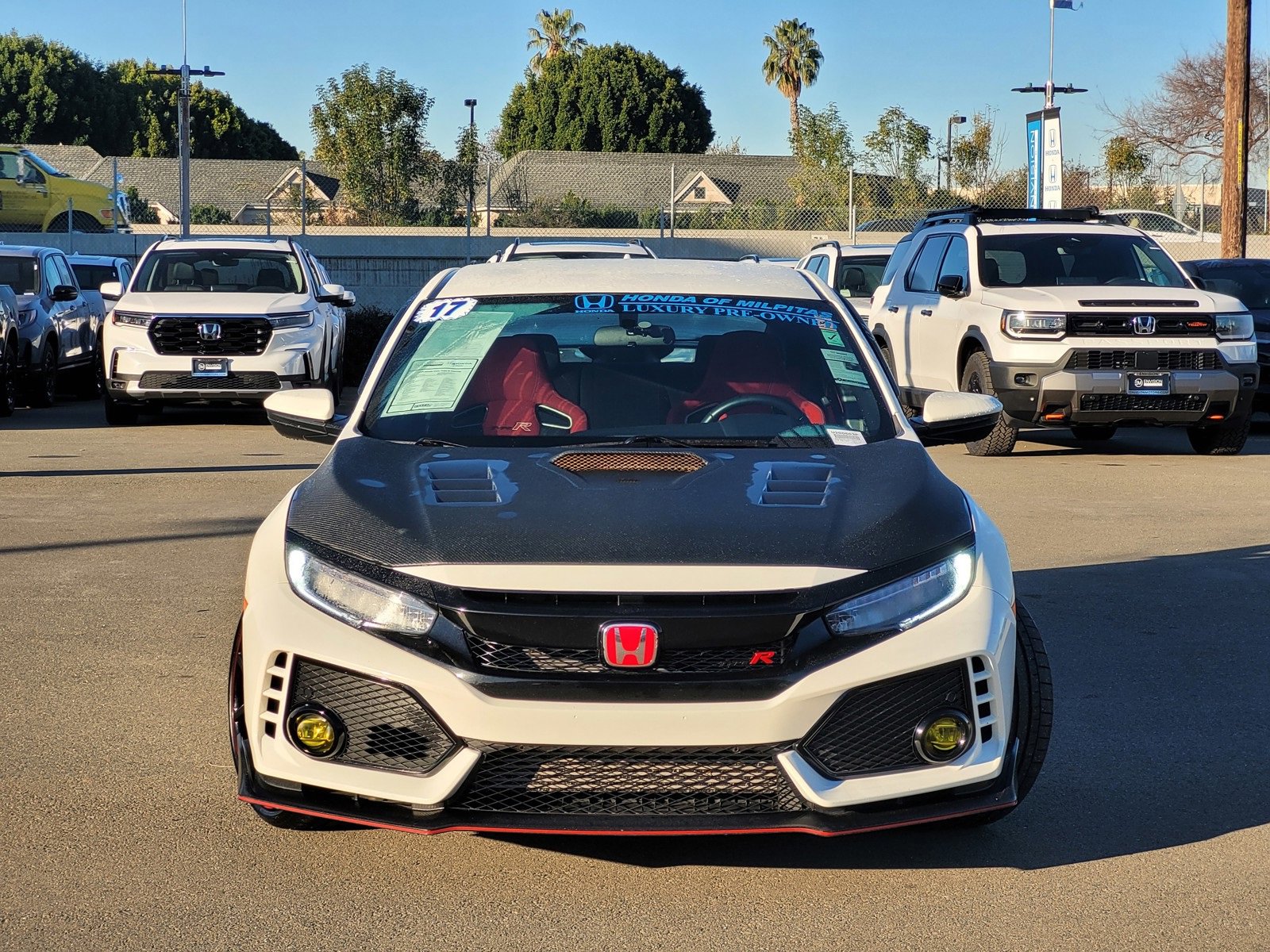 Used 2017 Honda Civic Type R image 2