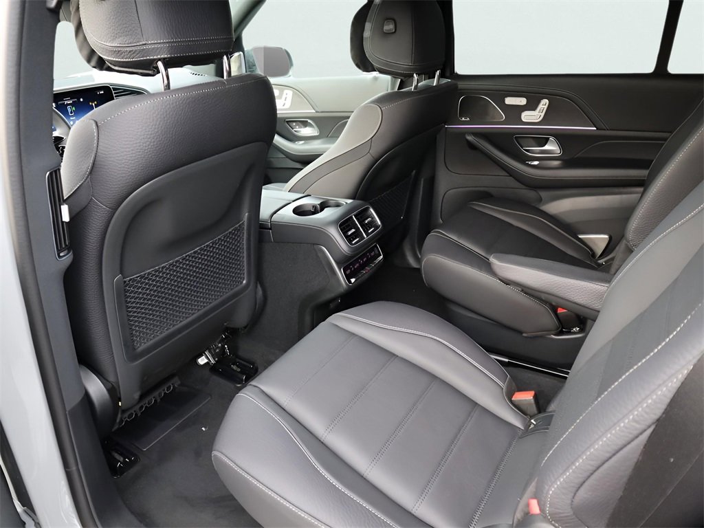 New 2026 Mercedes-Benz GLS 450 4MATIC image 24