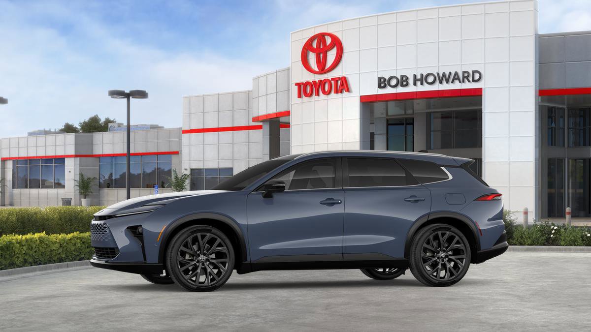 New 2026 Toyota Crown Signia AWD/4WD image 3