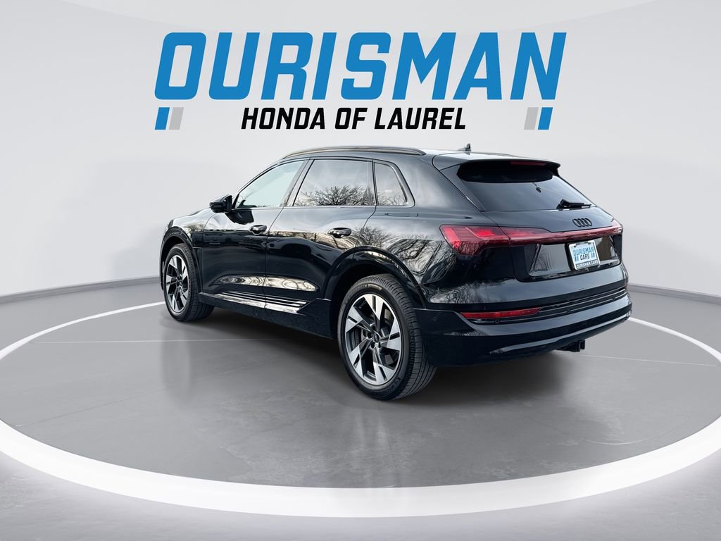 Used 2023 Audi e-tron Premium image 6