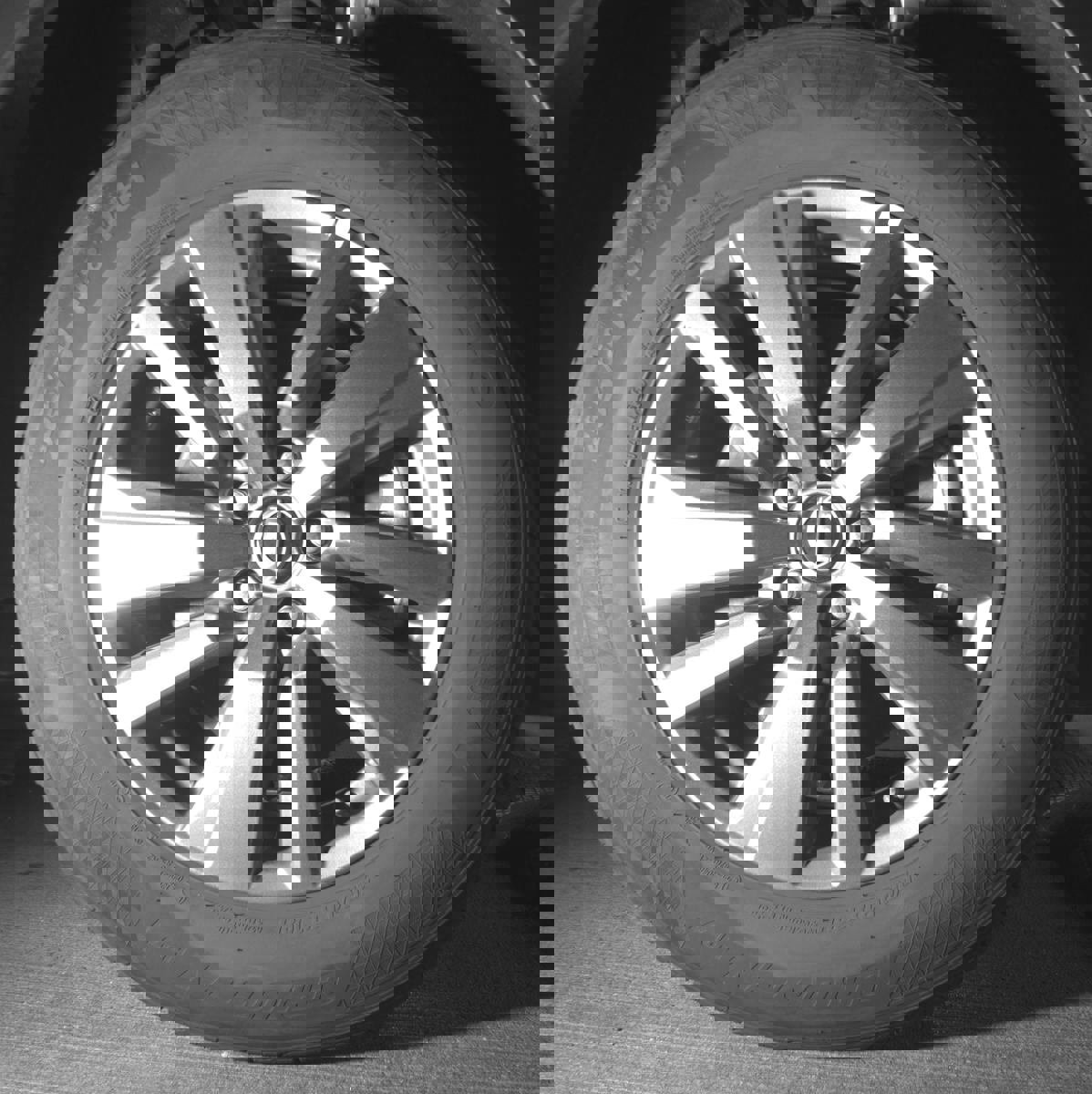 Used 2025 Nissan Pathfinder SV image 10