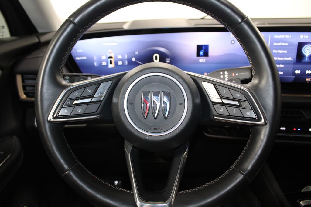 Used 2024 Buick Envision Avenir image 37