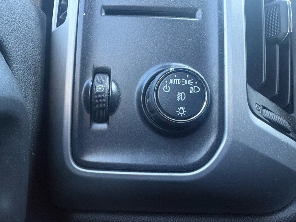 Used 2016 GMC Sierra 1500 SLE w/ SLE Value Package image 11