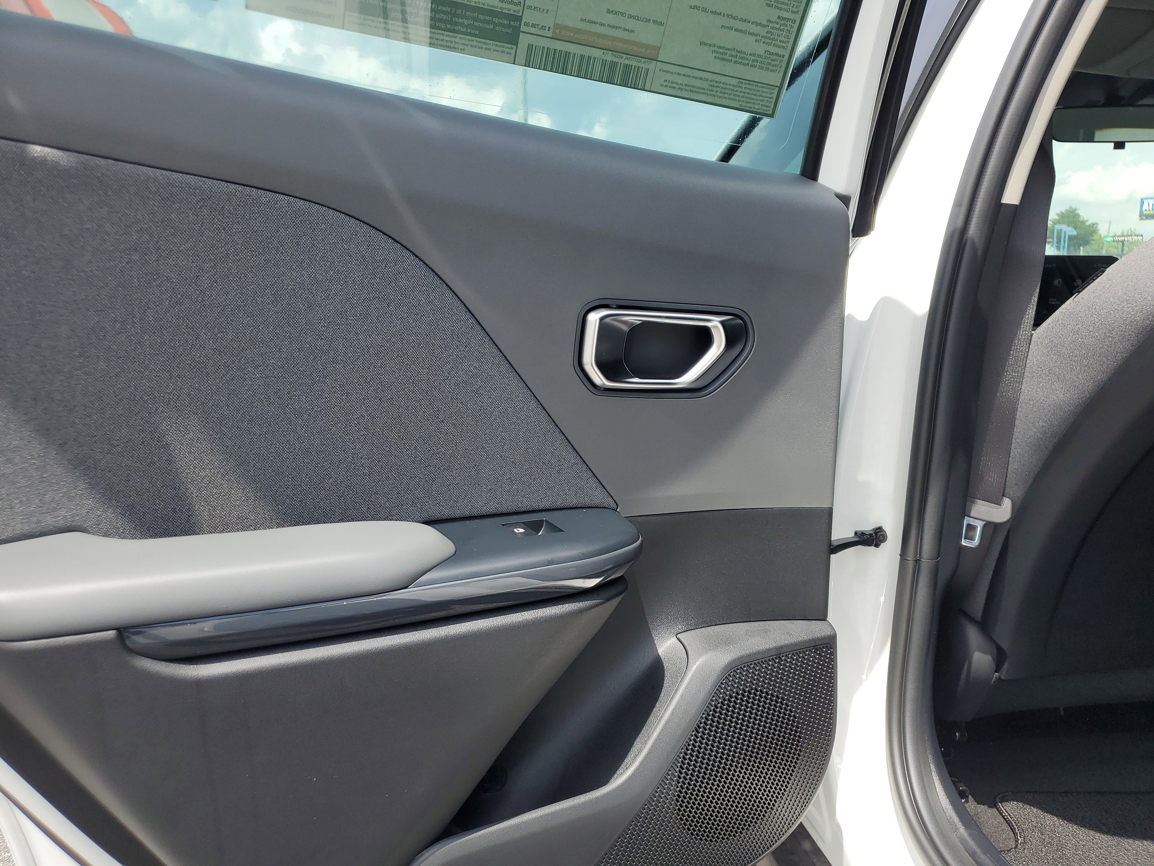 New 2025 Kia K4 EX image 9