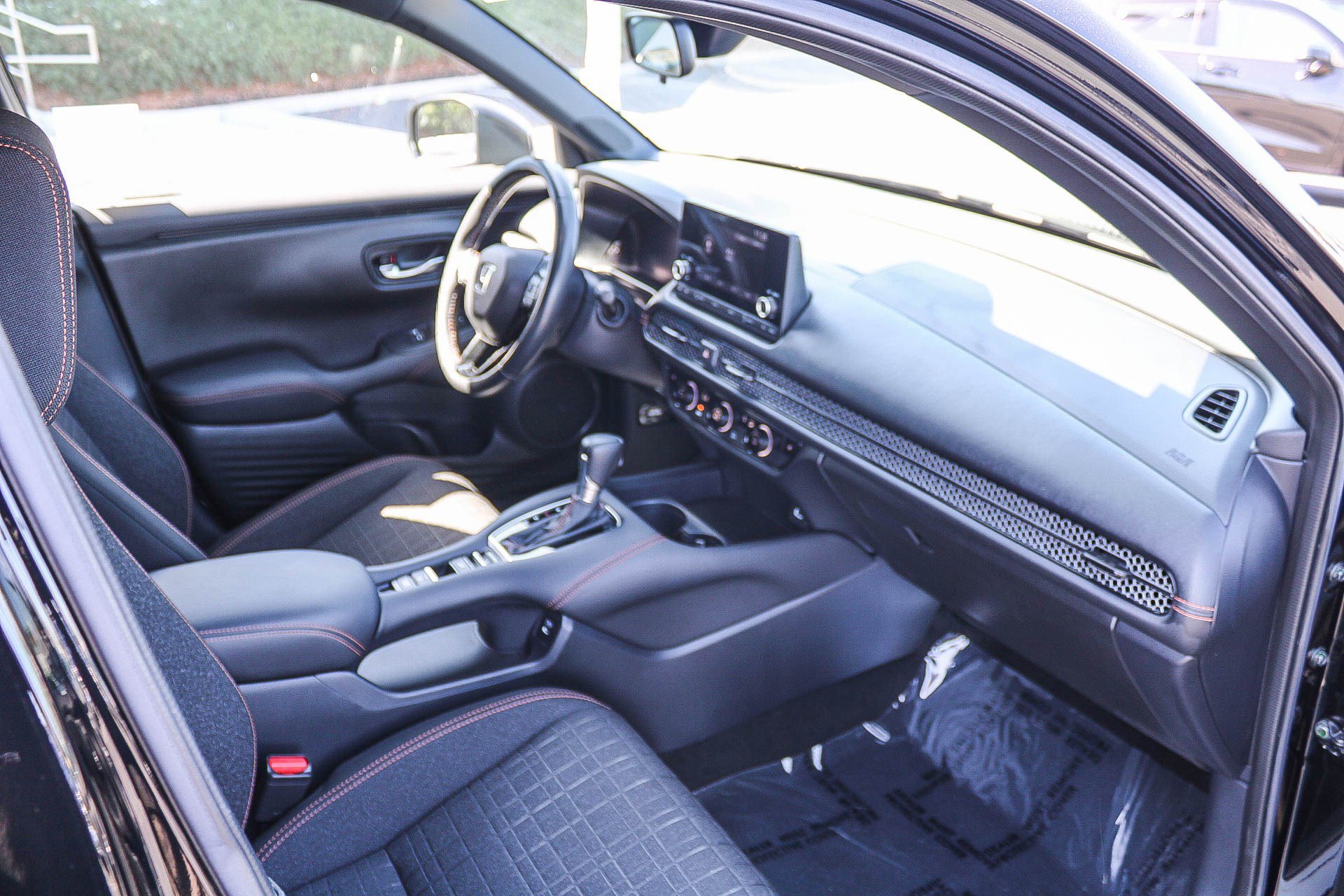 Certified 2024 Honda HR-V Sport image 18