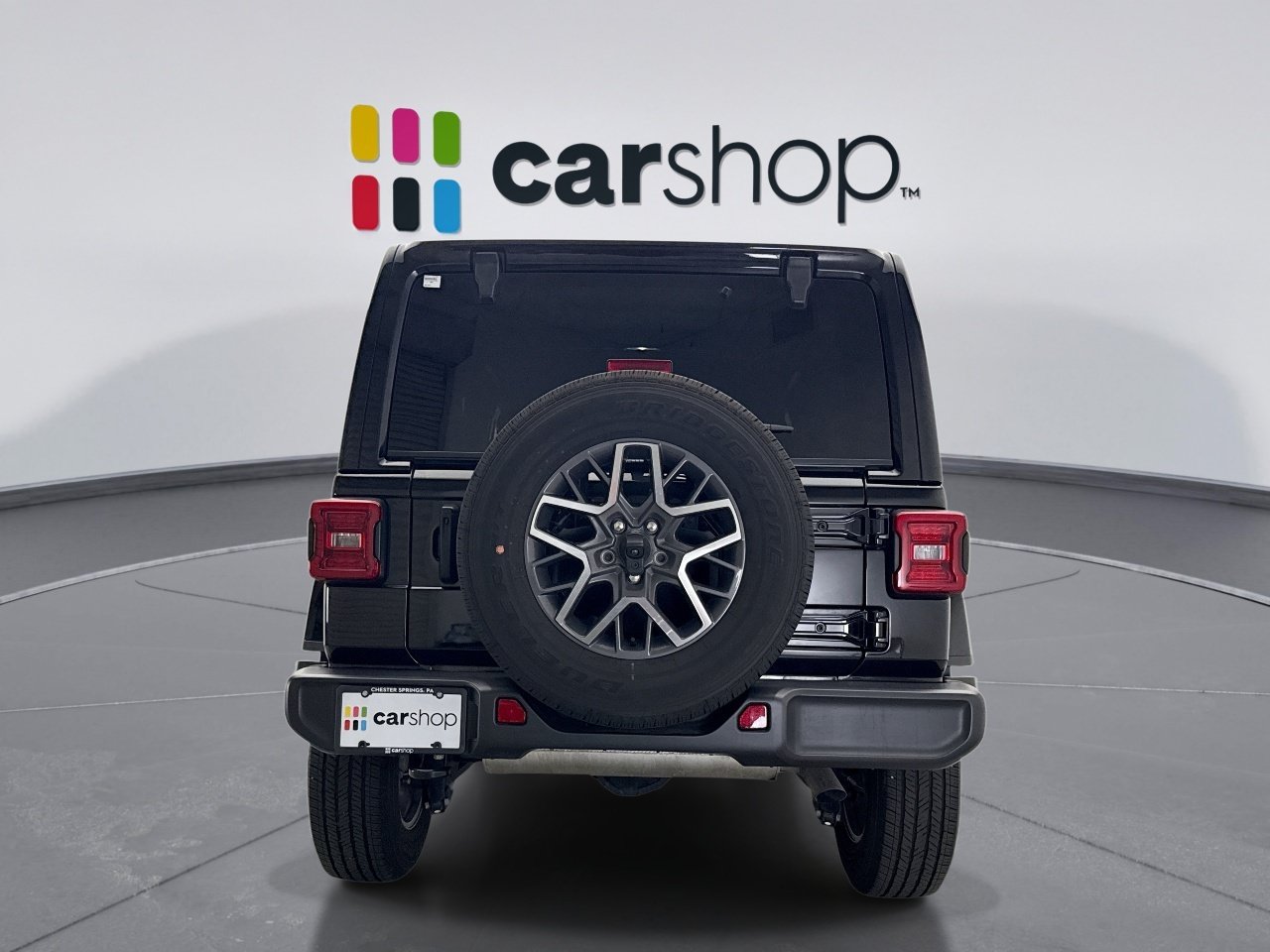 Used 2024 Jeep Wrangler Unlimited Sahara AWD/4WD image 4