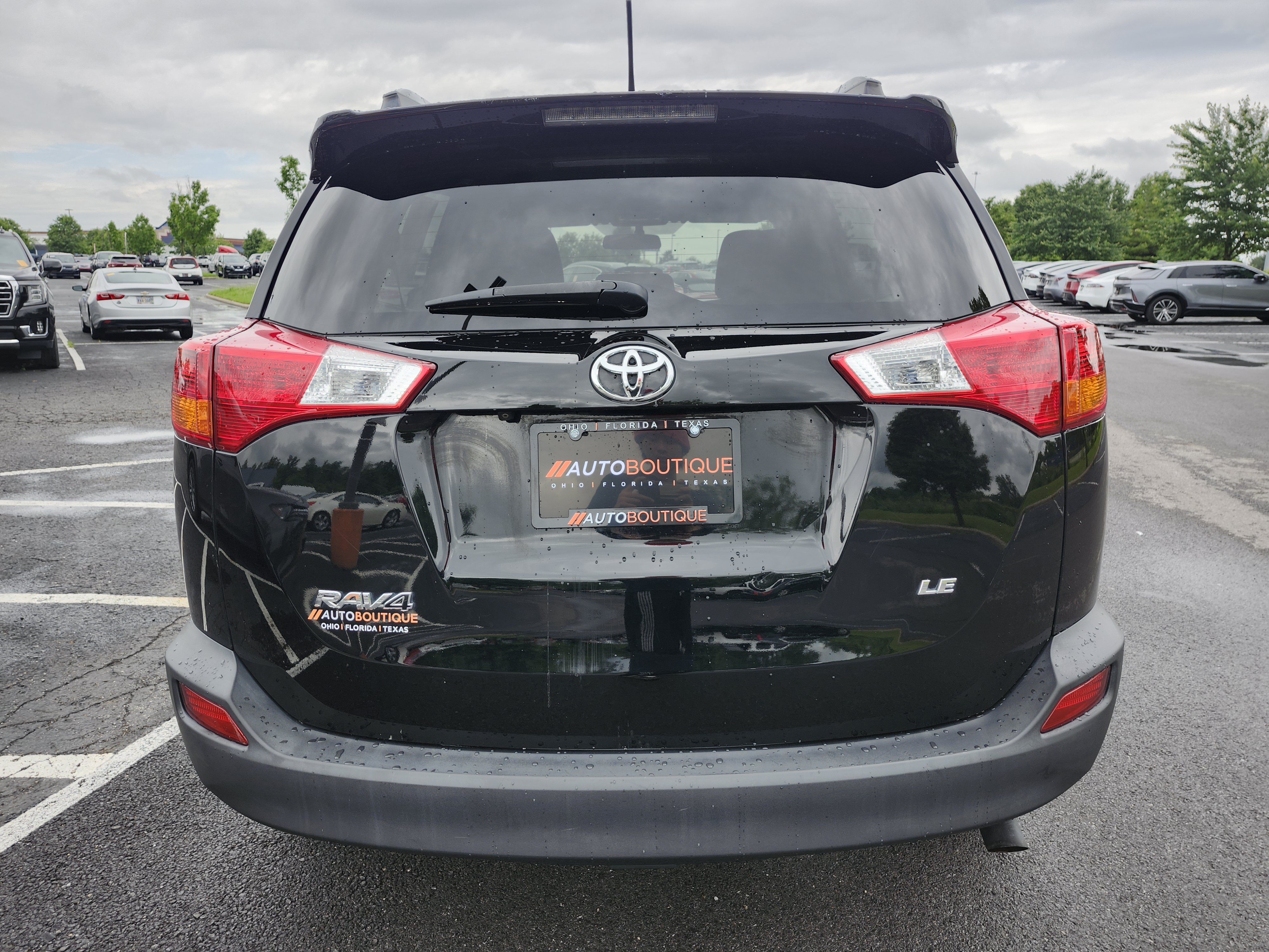 Used 2015 Toyota RAV4 LE FWD image 14