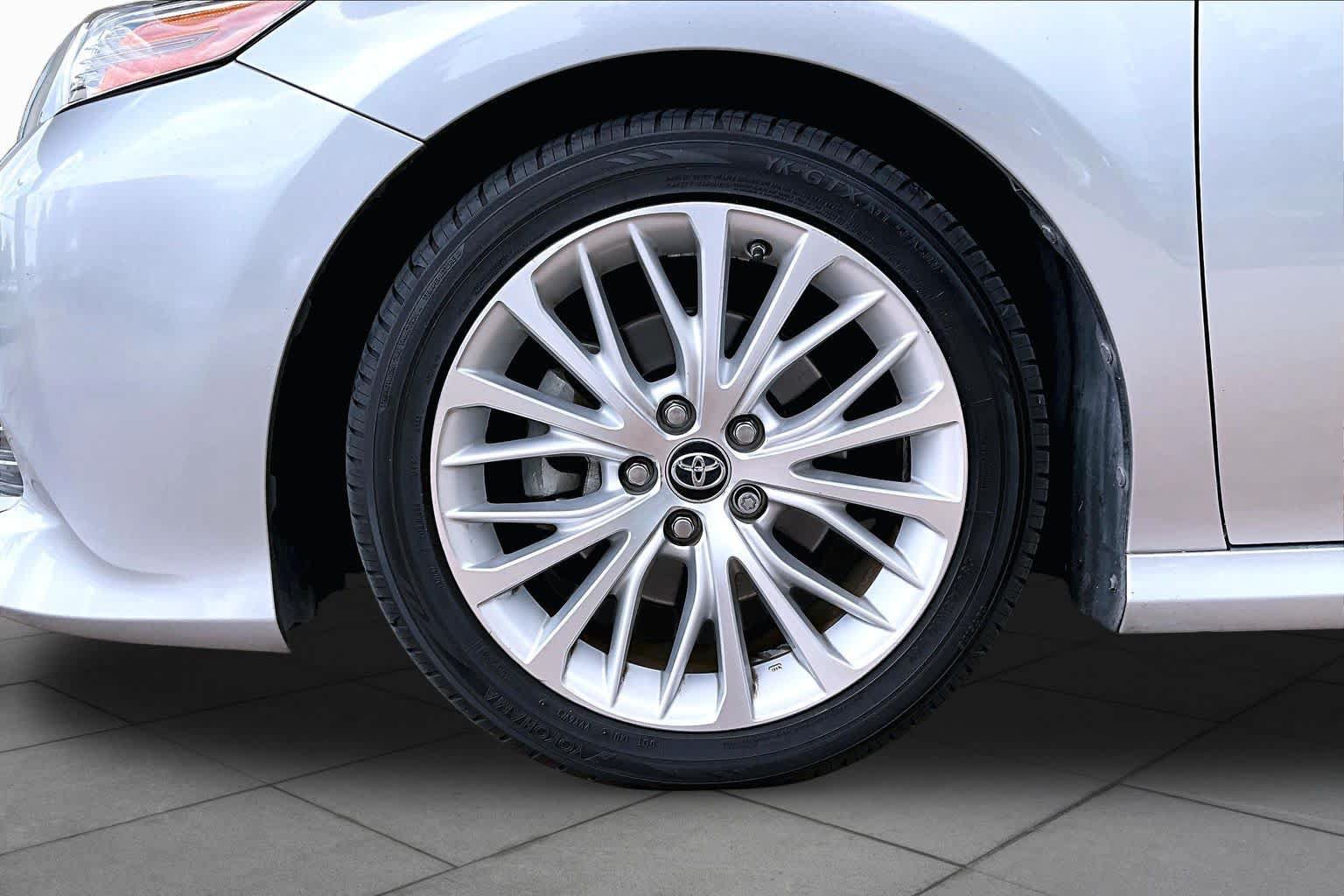 Used 2018 Toyota Camry XLE w/ Driver Assist Package FWD image 10