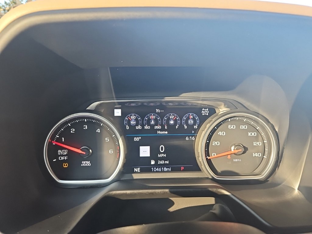 Used 2021 Chevrolet Suburban Premier AWD/4WD image 10