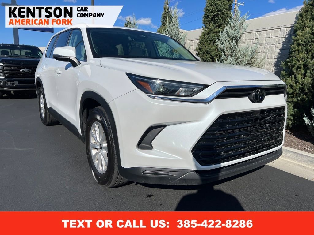 Used 2025 Toyota Grand Highlander AWD image 11
