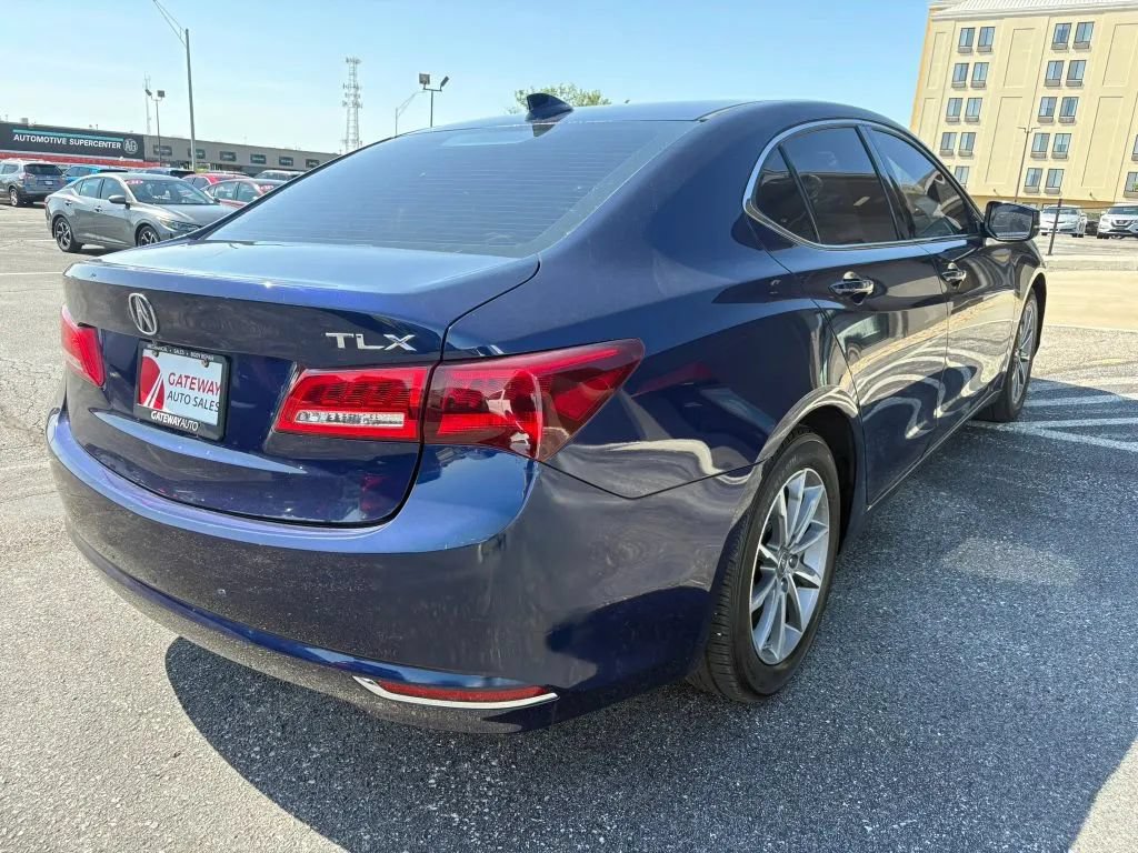 Used 2018 Acura TLX w/ Technology Package FWD image 5