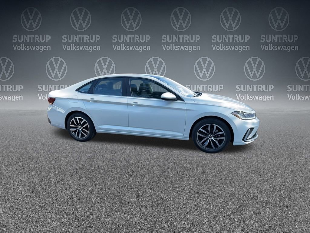 New 2025 Volkswagen Jetta SE image 25