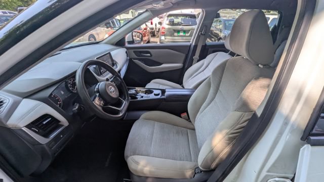Used 2021 Nissan Rogue SV AWD/4WD image 16