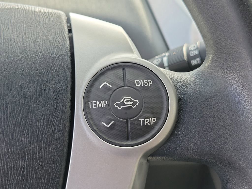 Used 2014 Toyota Prius V Three image 25