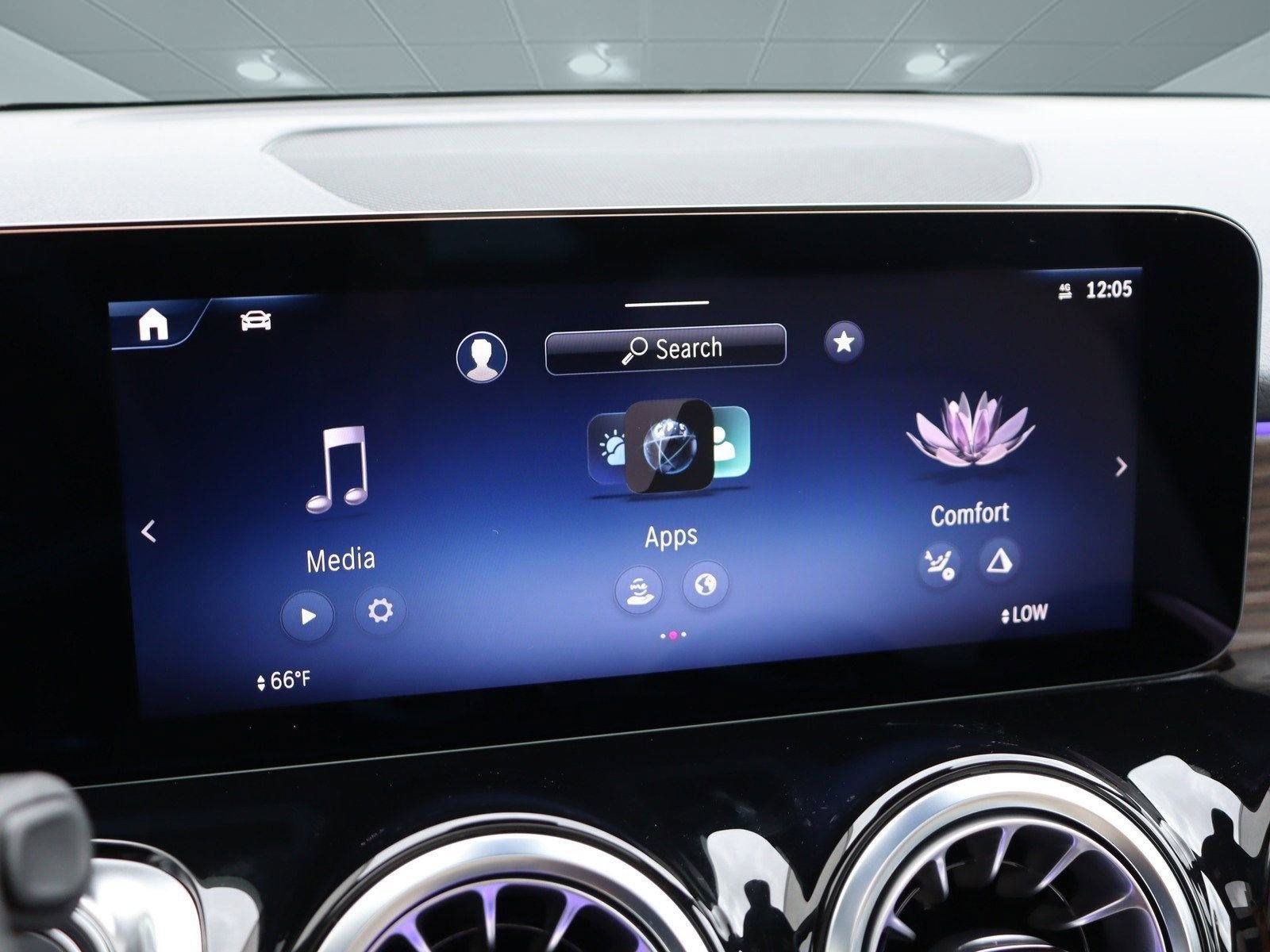 Used 2025 Mercedes-Benz GLB 250 image 42