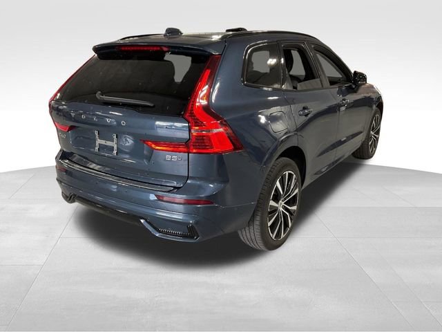 Used 2023 Volvo XC60 B5 Plus w/ Climate Package image 8