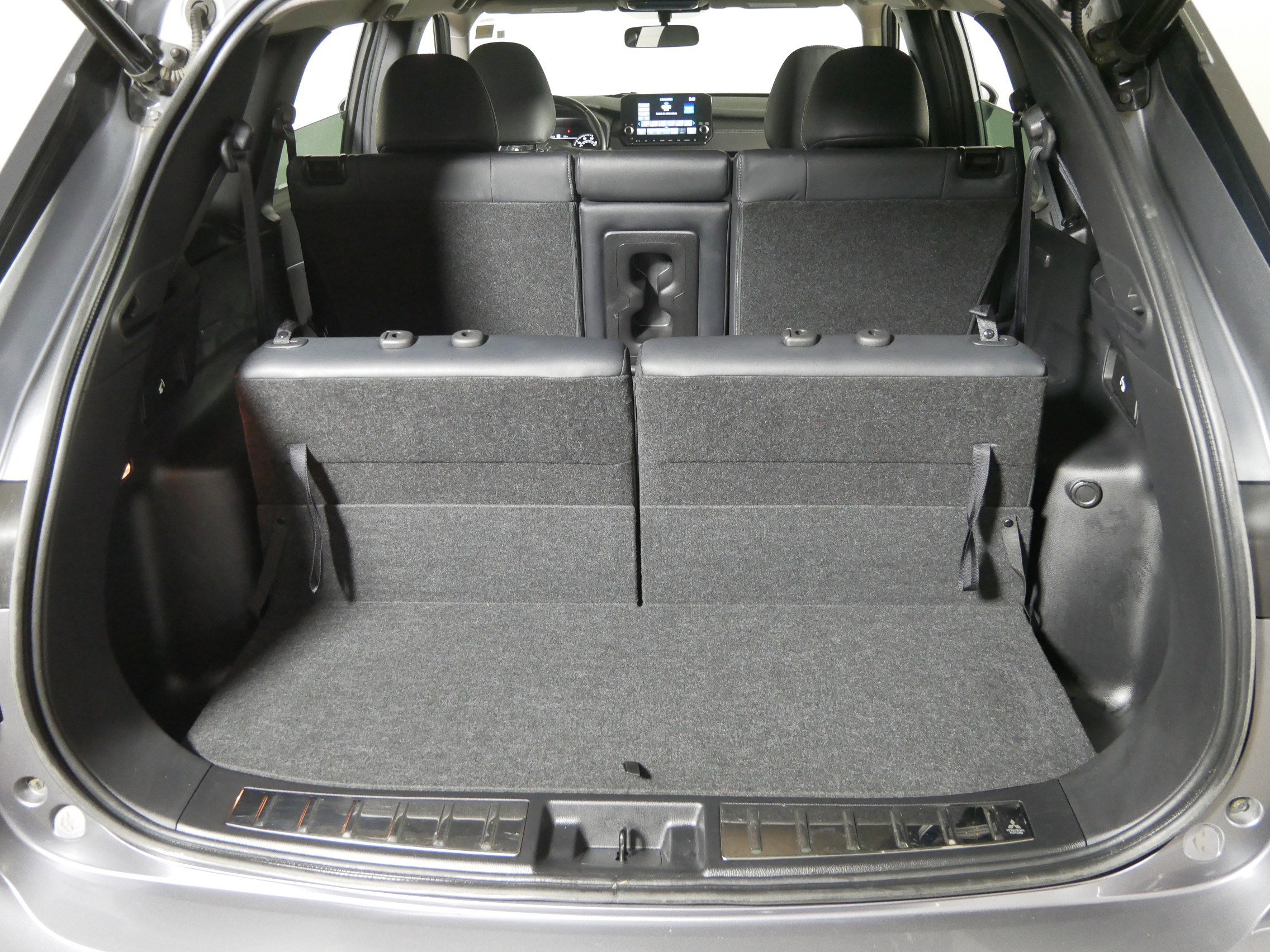 Used 2022 Mitsubishi Outlander SE image 18