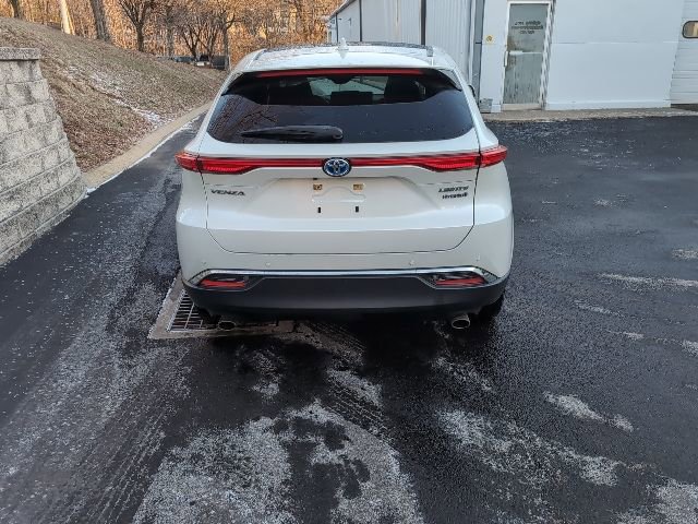 Used 2021 Toyota Venza Limited w/ Advanced Technology Package image 4