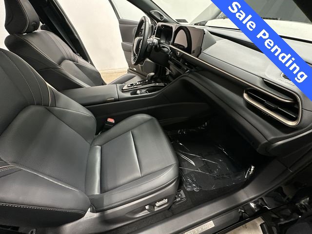 Used 2025 Toyota Crown Signia image 19