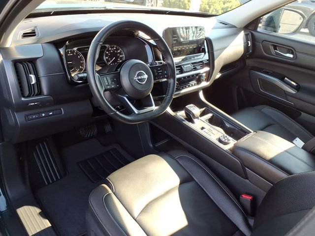Certified 2025 Nissan Pathfinder SL image 10